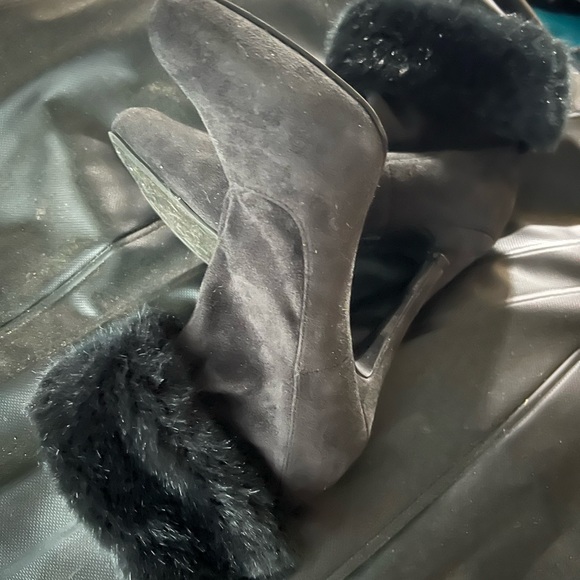 Beautiful ankle boot. - Picture 3 of 4